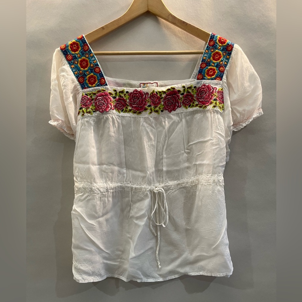 Vintage Johnny Was white with embroidery detail top size XL